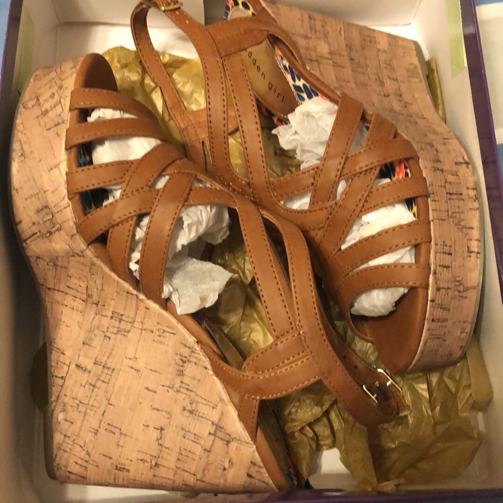 Madden Girl Wedges